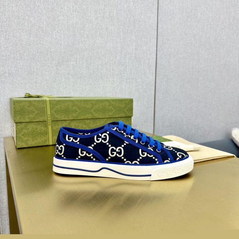 G*u*i casual shoes